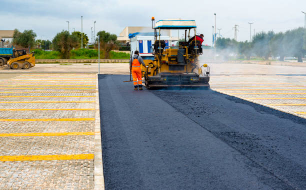 Best Driveway Paving Contractor  in Grenada, MS